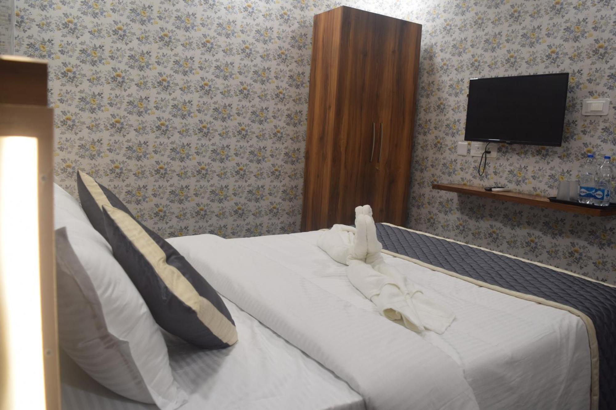 Esakki Empire Otel Chennai Dış mekan fotoğraf
